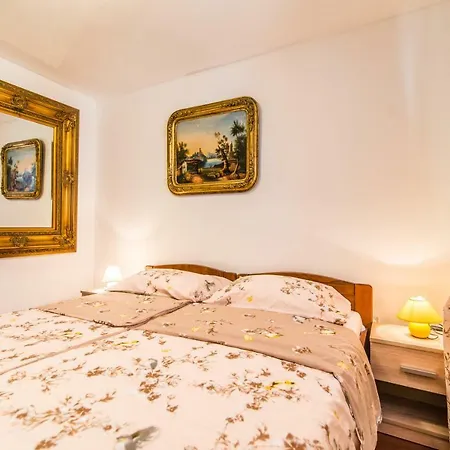 Apartmani Marina Porec Exterior photo