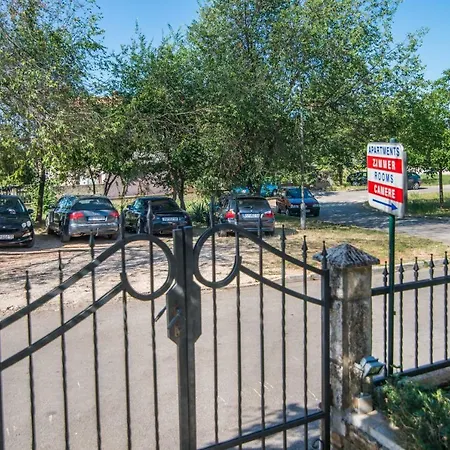 Apartmani Marina Porec Exterior photo