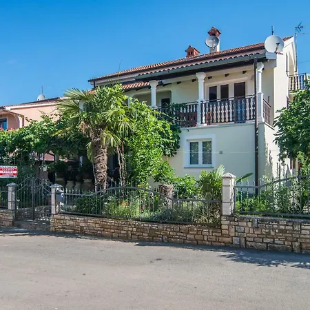 Apartmani Marina Porec Exterior photo